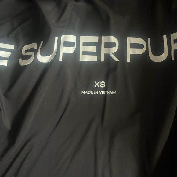 Aritzia Puffer Coat Waterproof - Like New - Picture 5 of 8